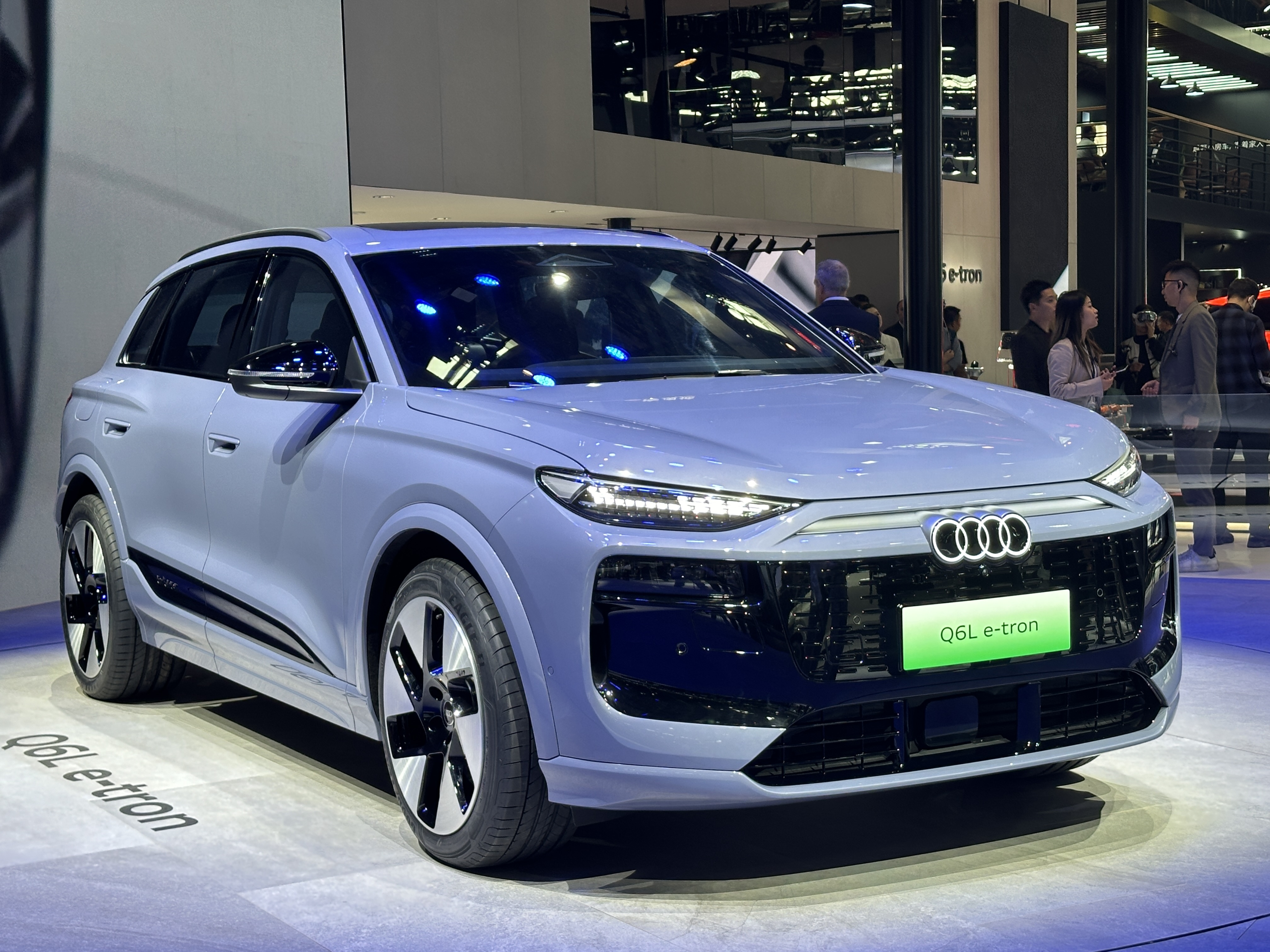 Audi Q6L e-tron quattro