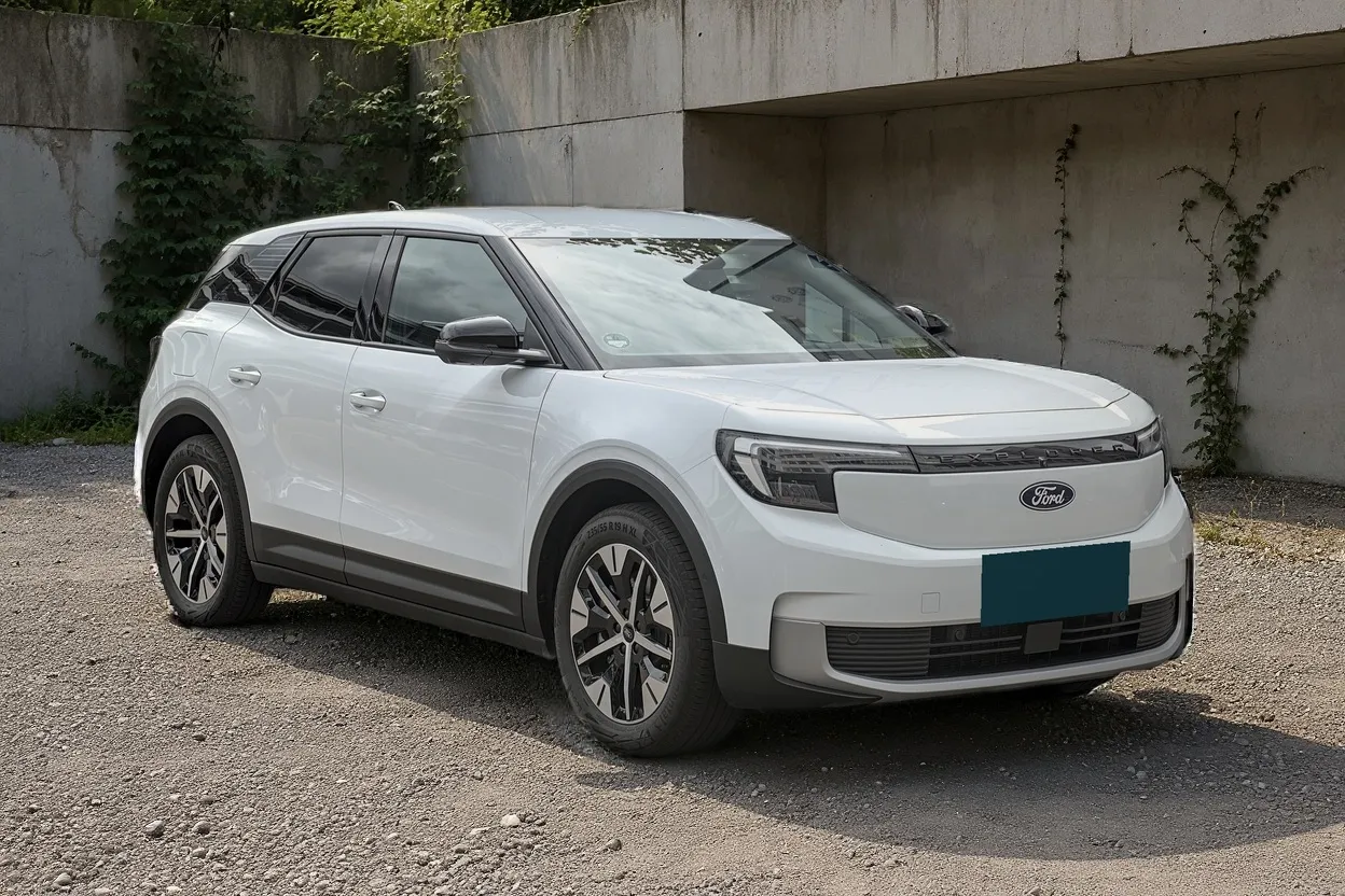 Ford Explorer 79 kWh RWD UR