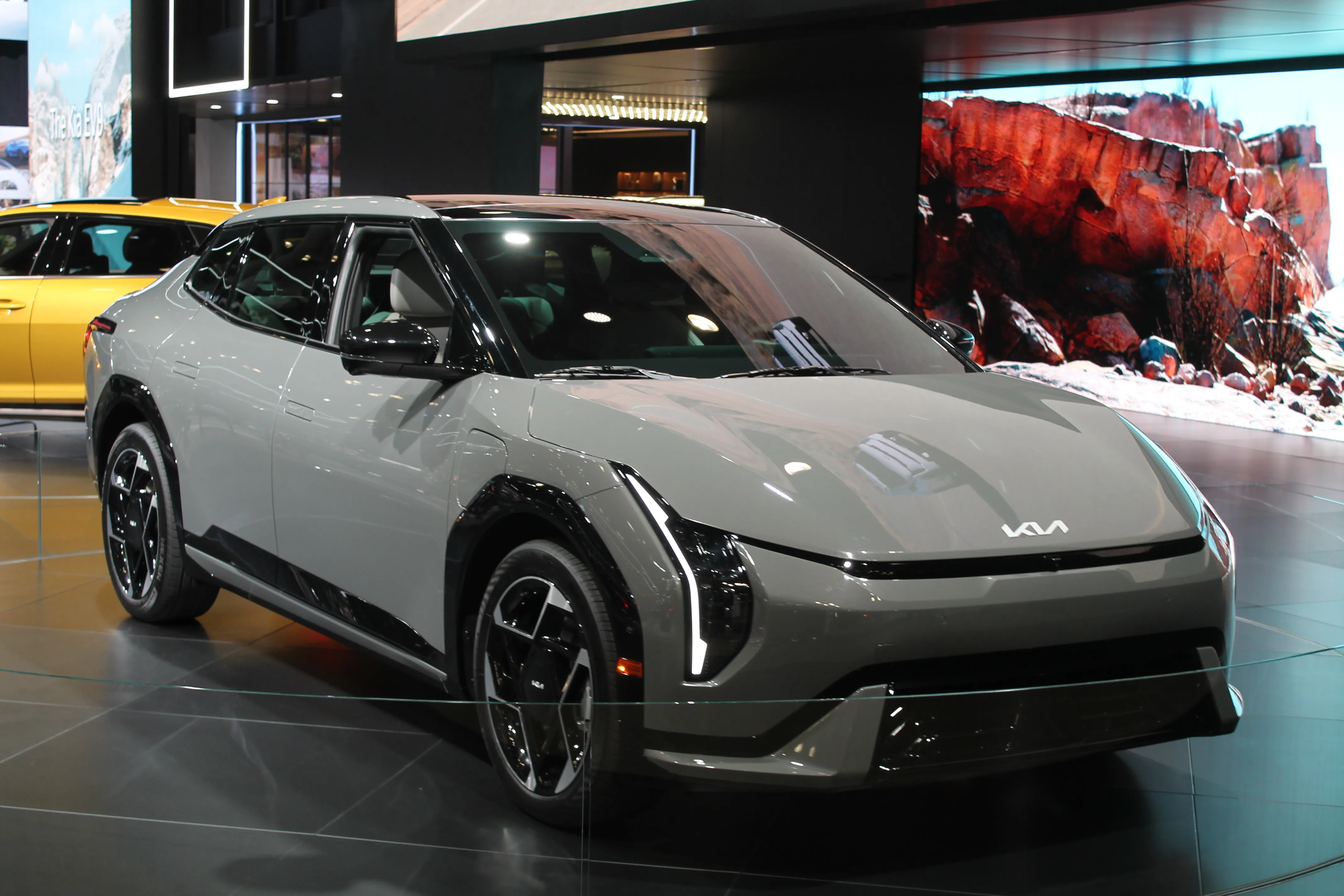 Kia EV4 Long Range