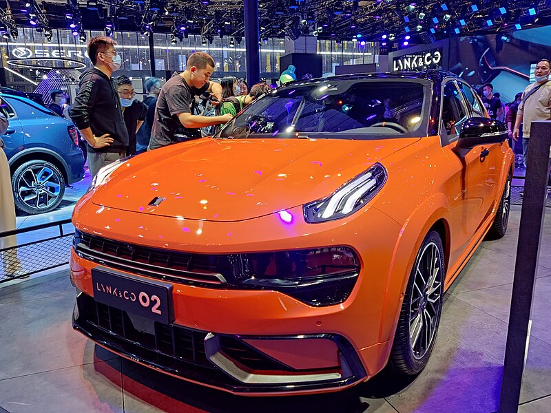 Lynk & Co 02