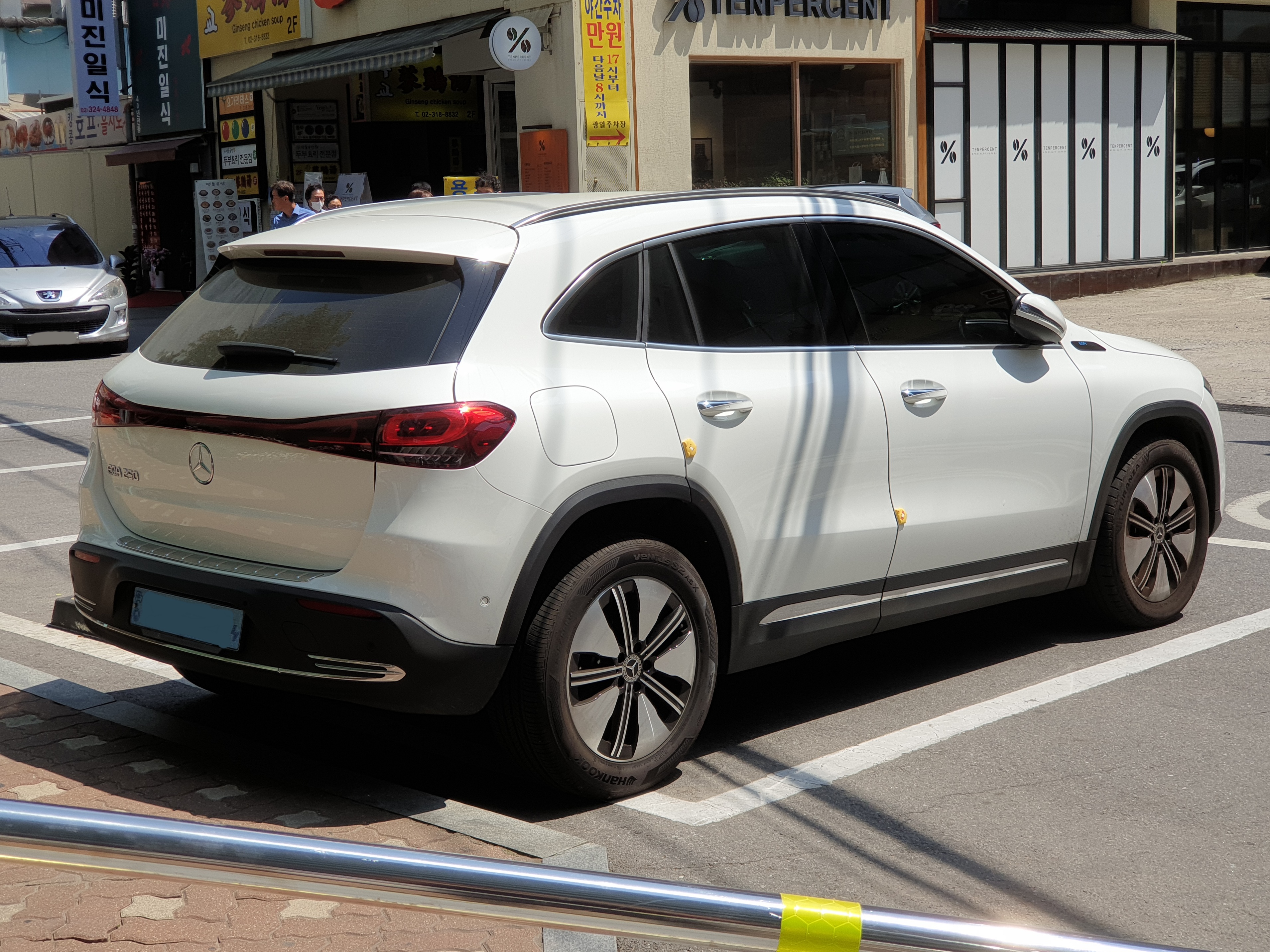 Mercedes-Benz EQA 250+