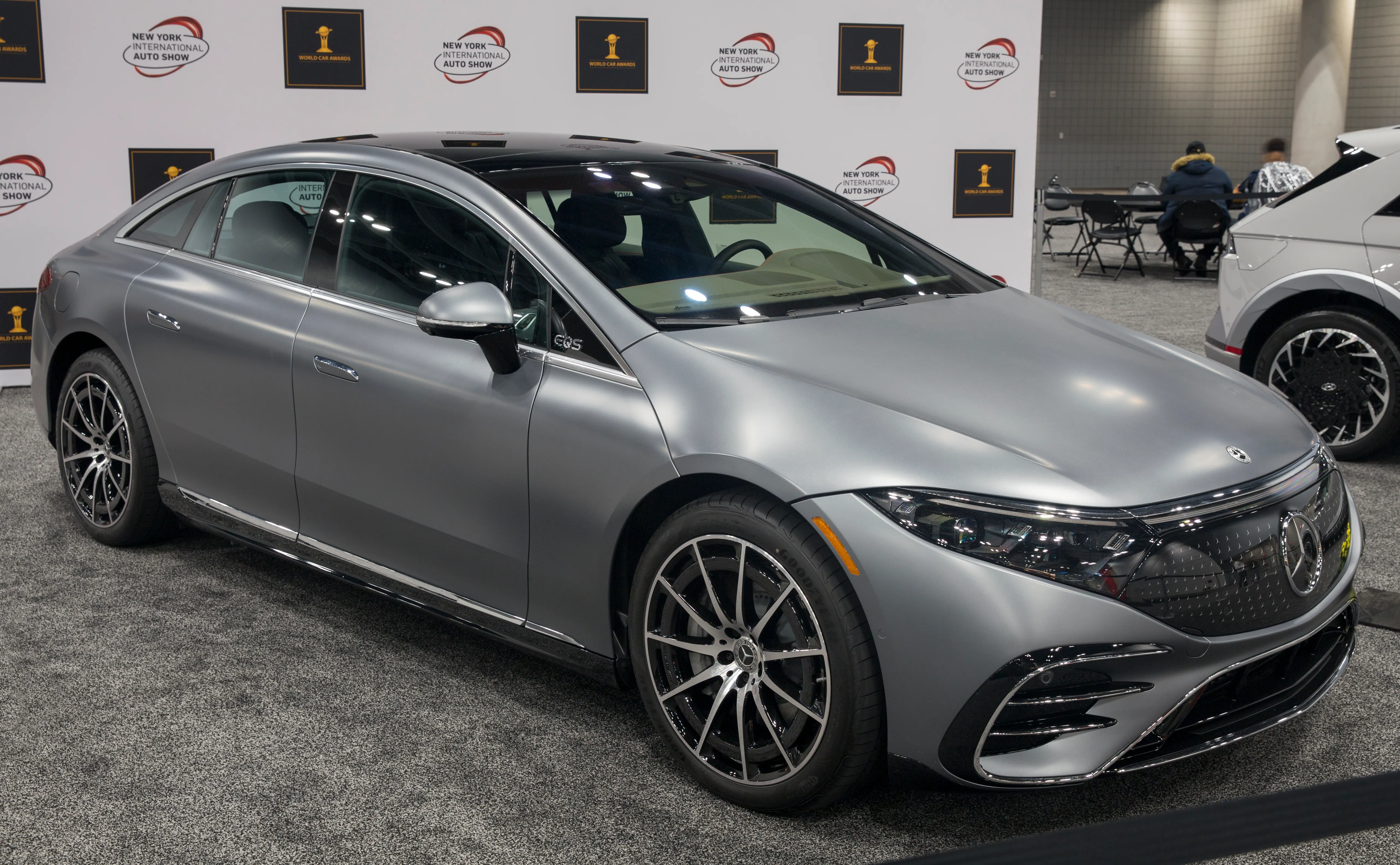 Mercedes-Benz EQS 450 4MATIC