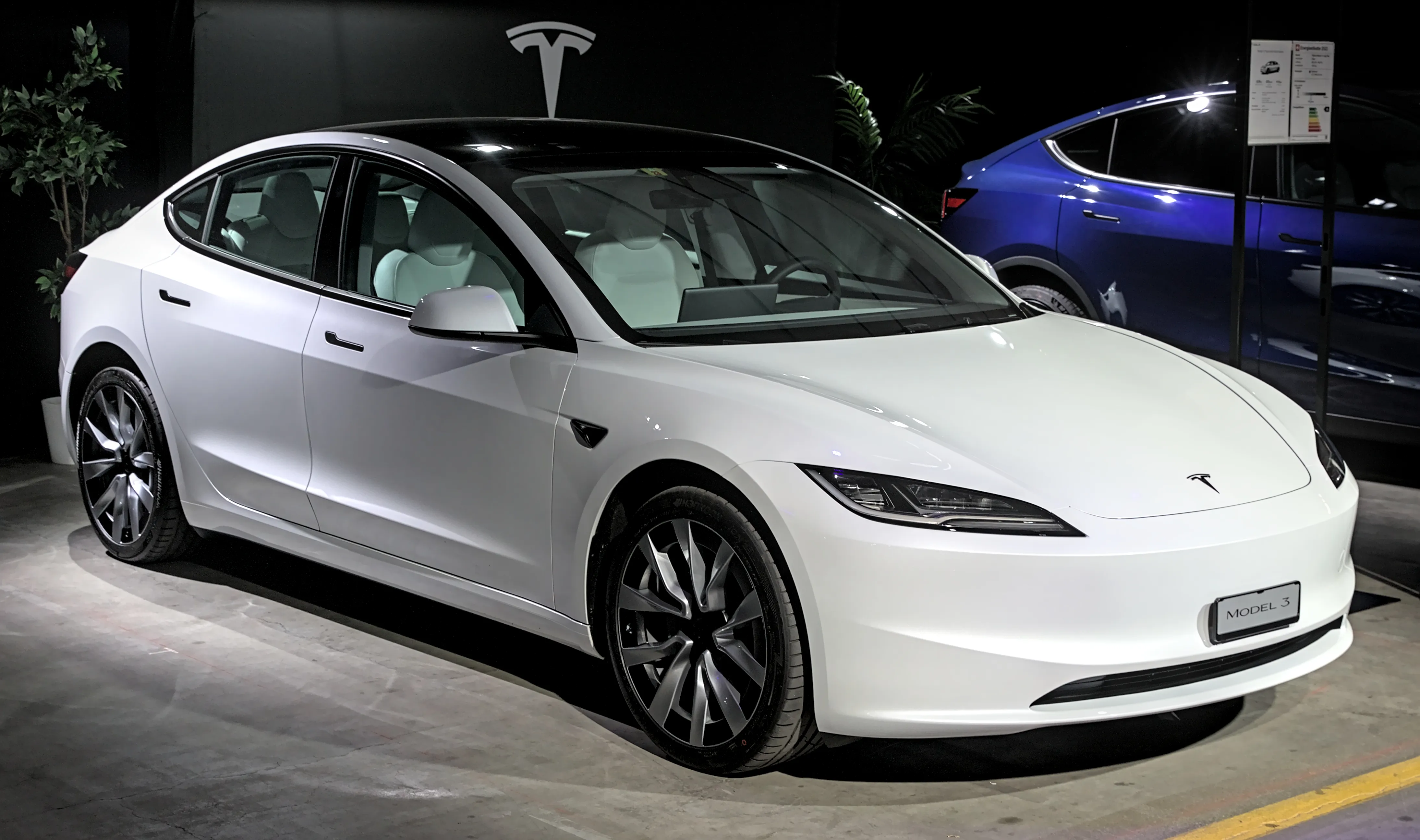 Tesla Model 3 Long Range