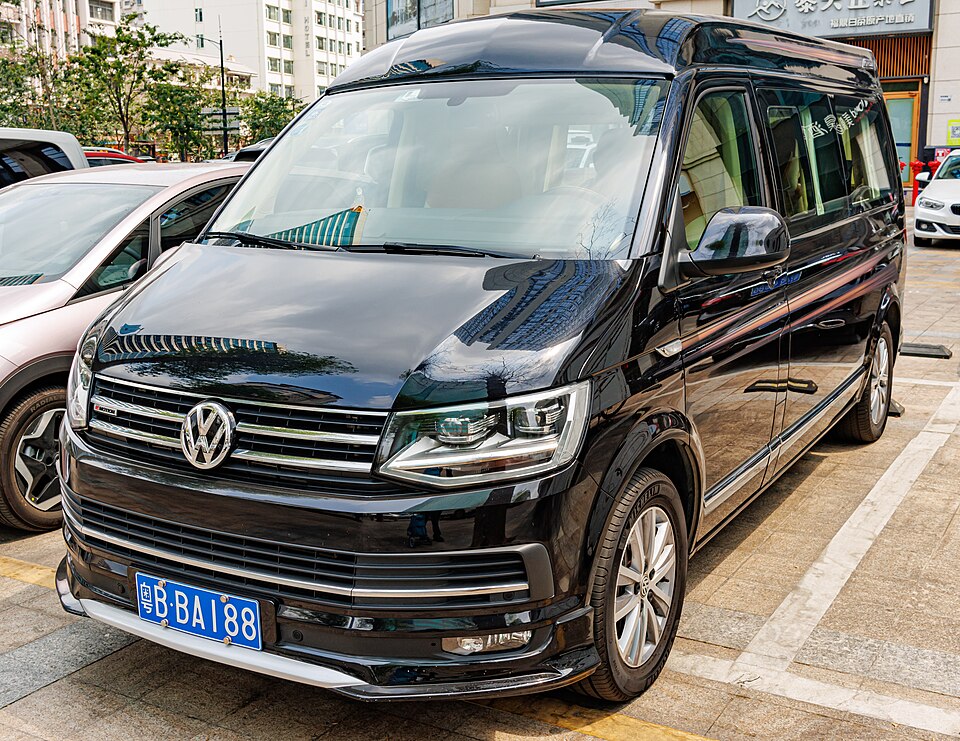 Volkswagen e-Caravelle L2 210 kW 64 kWh